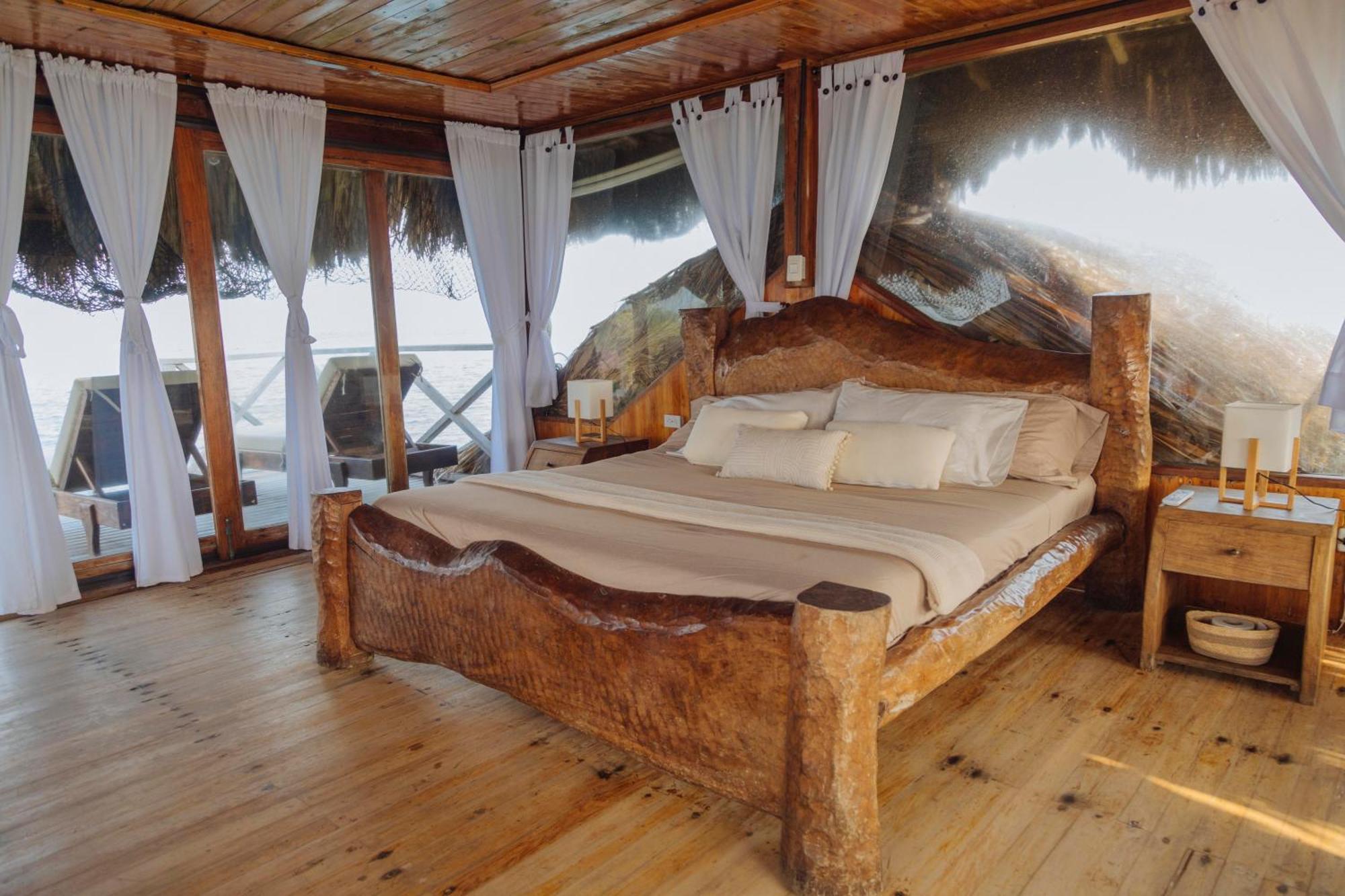 Isla Kalua - Private Ocean Villa Eksteriør billede